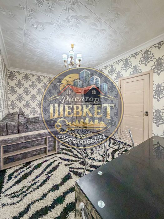 Продам квартиру 2/2/5 с балконом 1.5х3 Ялангач
