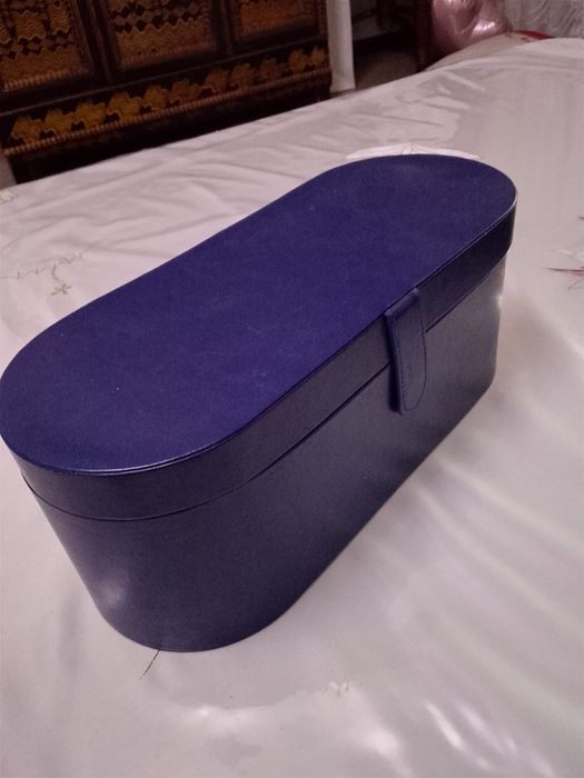 Продам Dyson, Lux, Б/у.