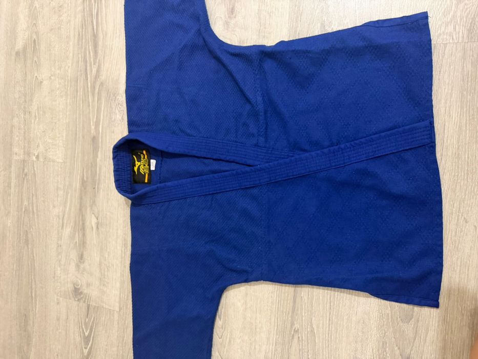 продам кимоно для дзюдо