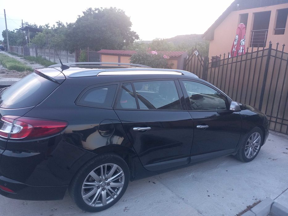 Vând Renault Megane GT _Line 1.9 diesel an 2011 masina este full