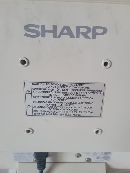Монитор Sharp диоганаль 37см