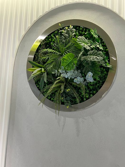 Фито стена и фито часы. Искусственные растения и деревья