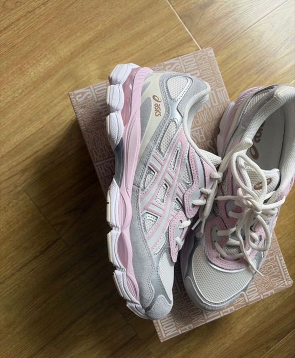Adidasi ASICS gel nyc