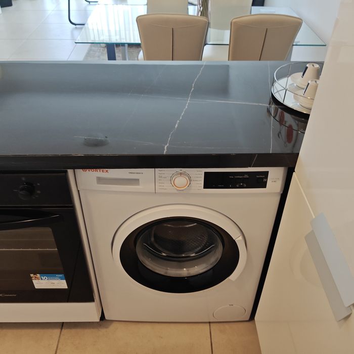 Închiriez apartament 2 camere decomandate Tudor s Residence Mamaia