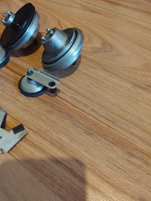 Vând tamburii, rolele și frânele de la Majak-203.