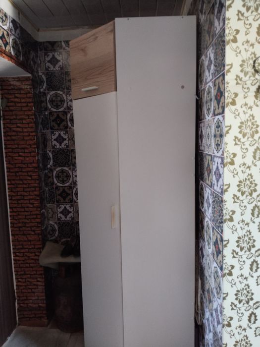 Угловой шкаф  в прихожую
