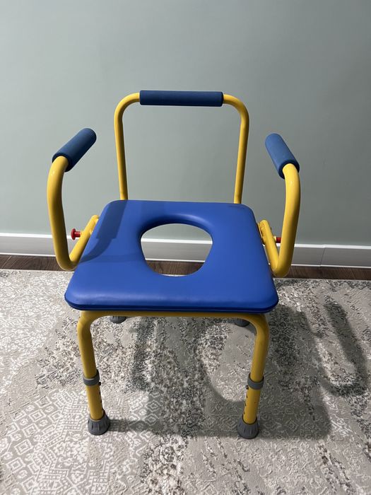 Санитарный стул