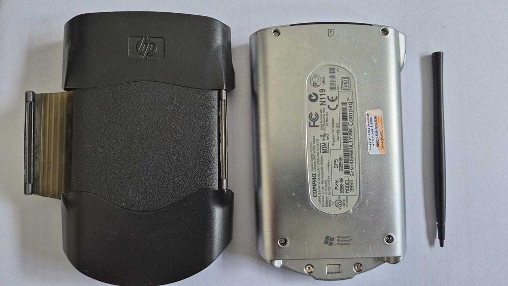 Retro PDA Compaq iPAQ Pocket PC seria H3900 – Proiect restaurare / Piese