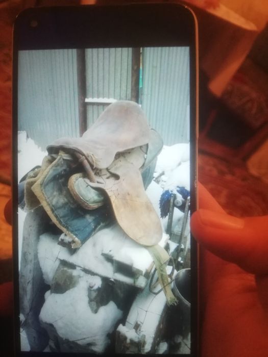 Продам сбруя и 2 седла