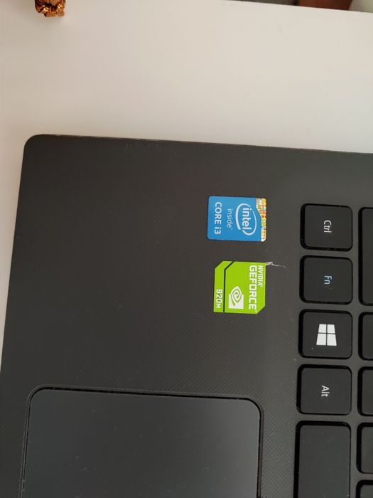 Vand laptop Acer i3