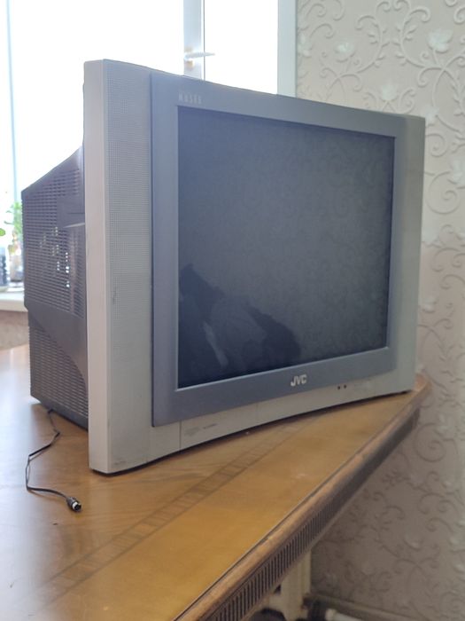 Телевизор фирмы JVC