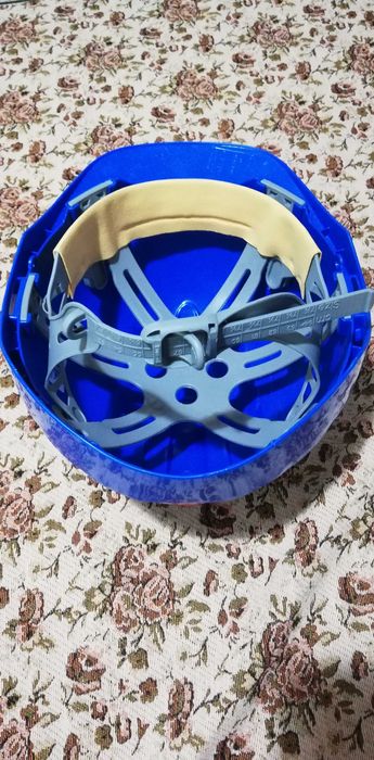 Предпазни каски нови