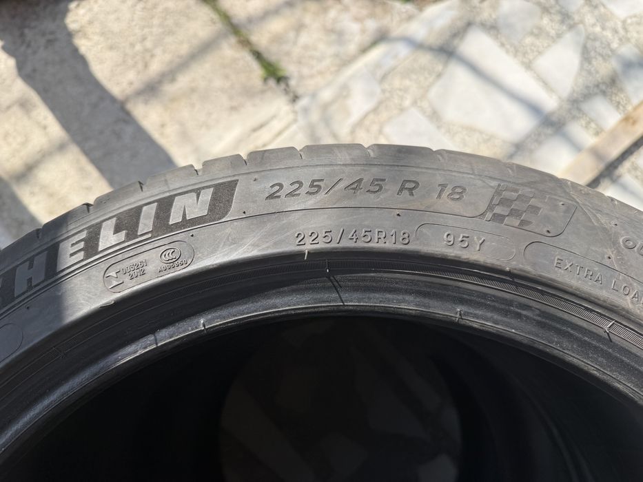 Michelin Pilot Sport 4