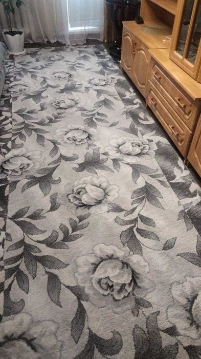 Продам ковёр, в хорошем состоянии