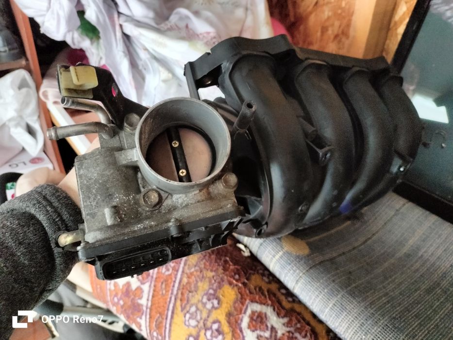 навесное запчасти на Тойота с обиомом 2.4 все привозной с Алматы