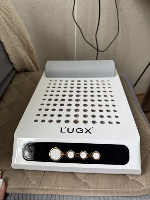 Продам пылесос для маникюра