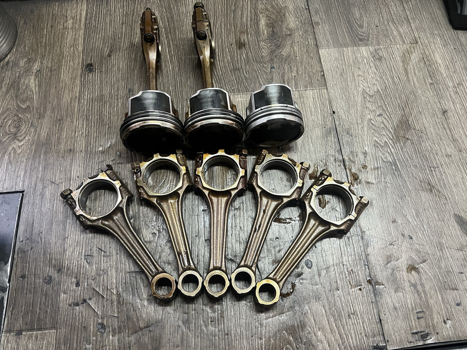 Бутала и биели 1.8T BAM