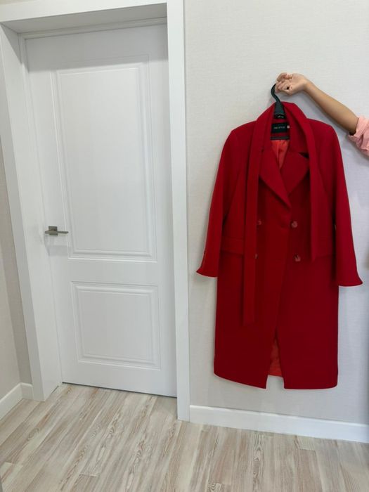 Продам новое женское пальто