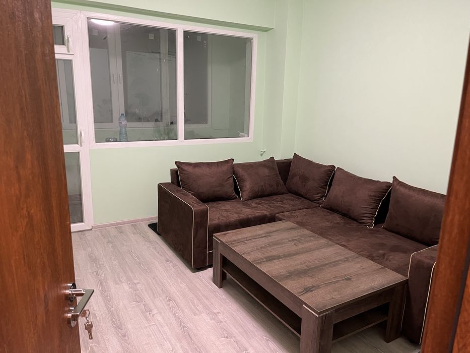 Нов диван и нова маса неизползвани комплект