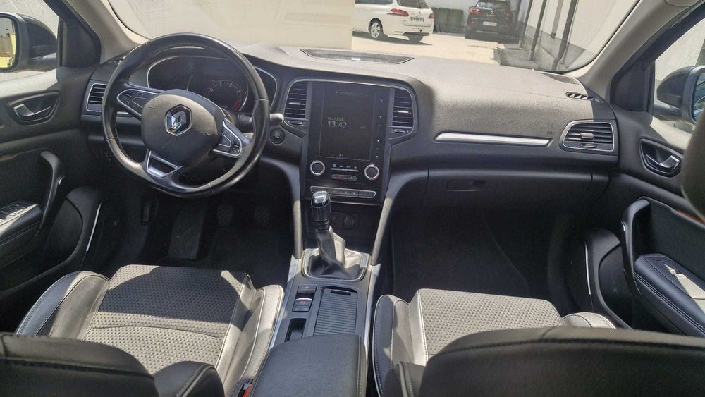 Vand Renault Mégane 4 Break 1.3 TCe (159 CP) - 2019 - BOSE Edition - TVA Deductibil