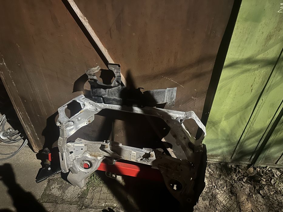 преден мост магаре с пласмасите Е90 Е87 Е91