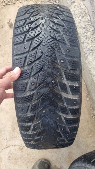 Продам шины на 16