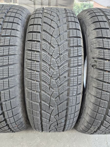 225/60/18 GOODYEAR 4бр