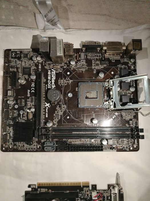 Продам компьютерные комплектующие (срочно)