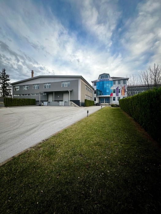 Дава се под наем Склад в Горна Оряховица - 2000 кв.м за 4500 € - Снимка #5