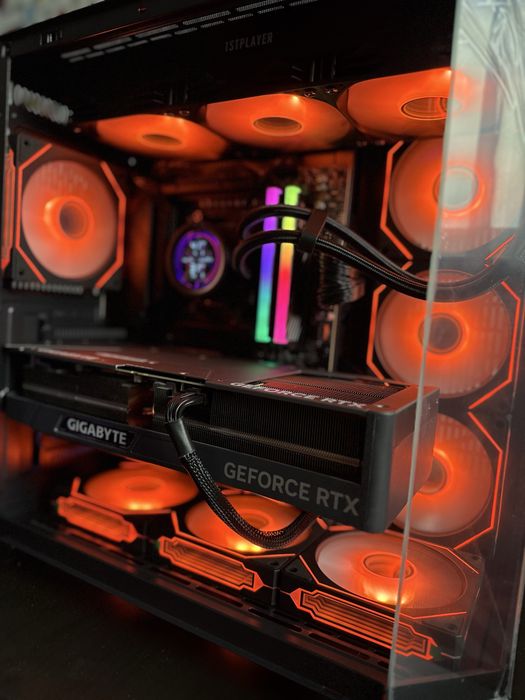 PC Gaming RGB RTX 4080 R7 9800x3d 32gb