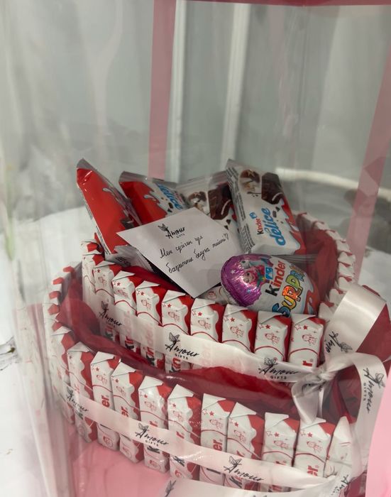 Подарок киндер сердечко