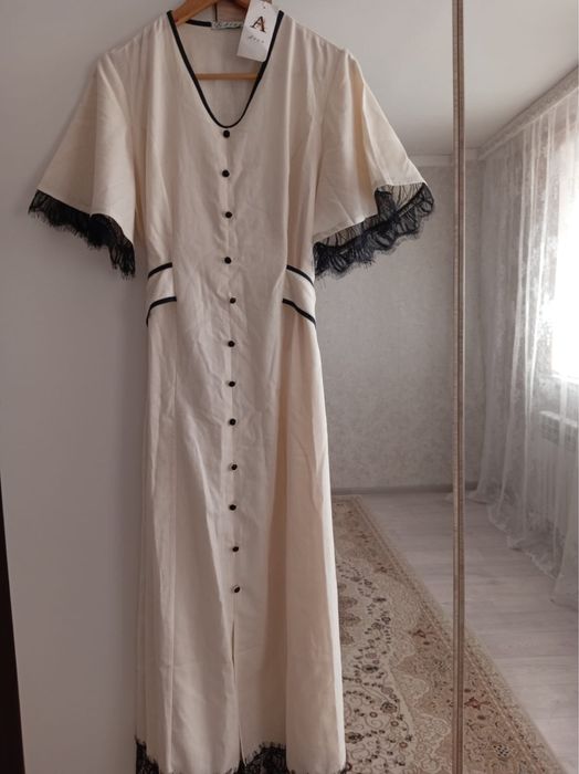 Продам женское платье