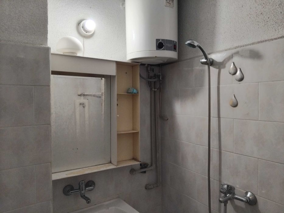 Дава се под наем Двустаен апартамент в Русе, Възраждане - 65 кв.м за 298.86 € - Снимка #8