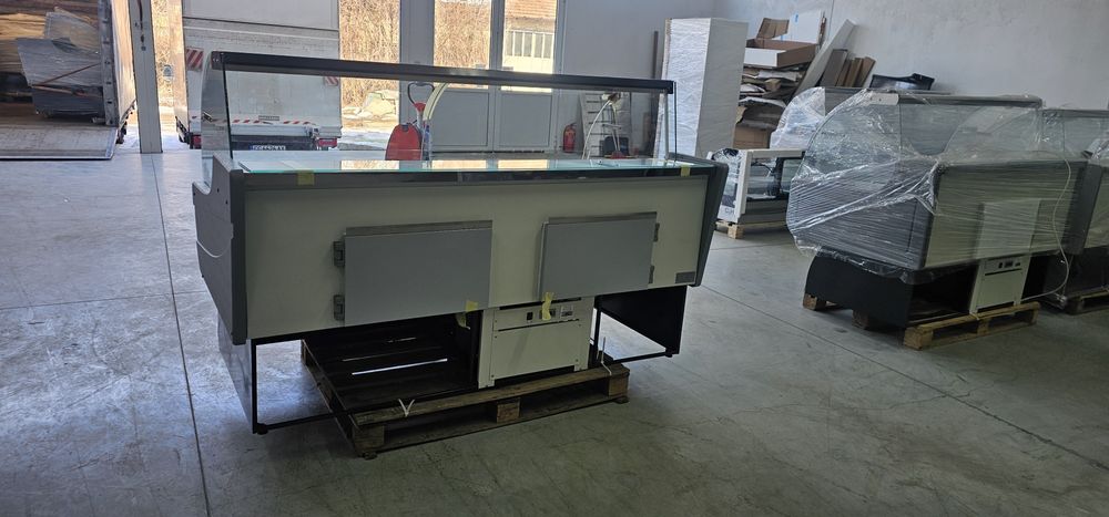 Месарска хладилна витрина 200х110 см