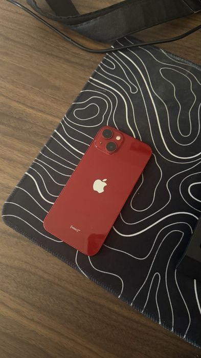 iPhone 13 256GB Red