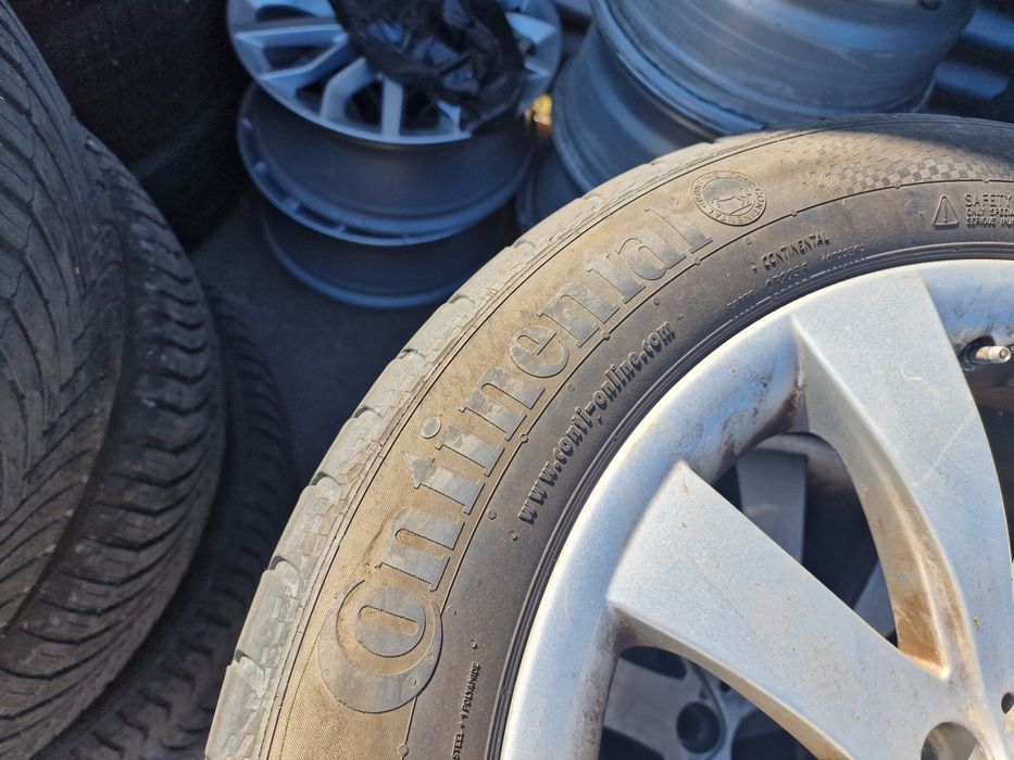 Гуми с Джанти за BMW 7 serie 245/50 R18 dot 2019