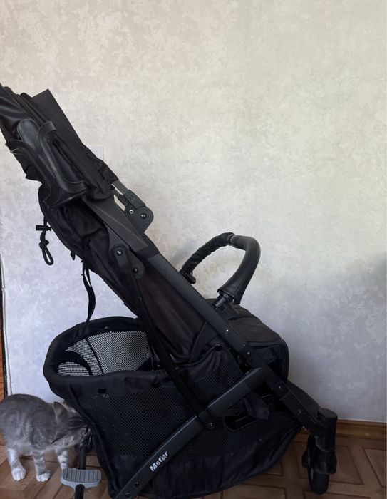 Коляска прогулочная