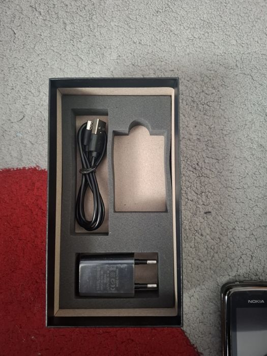 Продам 8800 Carbon