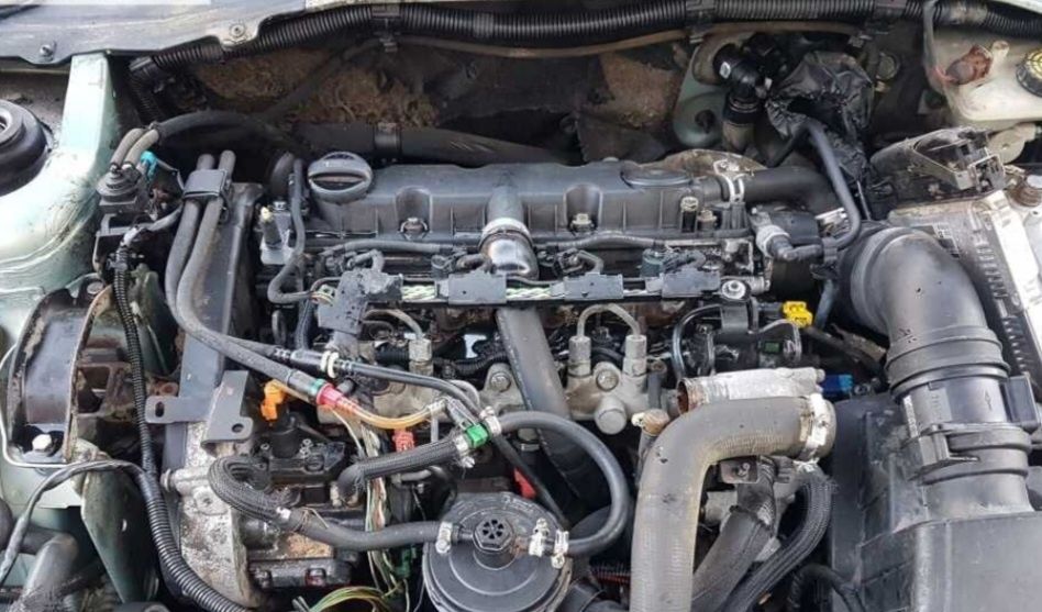 Vand motor citroen 1.9hdi complet și alte piese dezmembrez