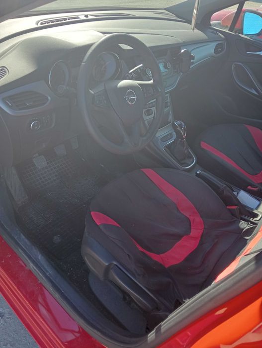 Vând Opel Astra k benzină