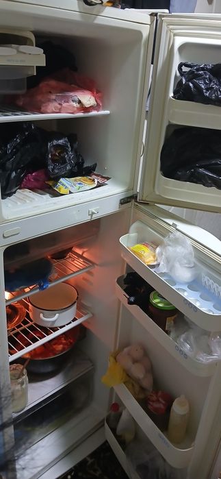 Срочно продаётся холодильник LG