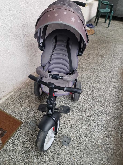 Продавам триколка Lorelli Jaguar