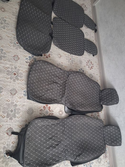 Продам чехлы на машину