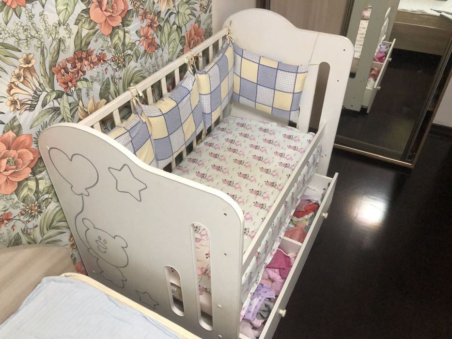 Манеж с матрацом