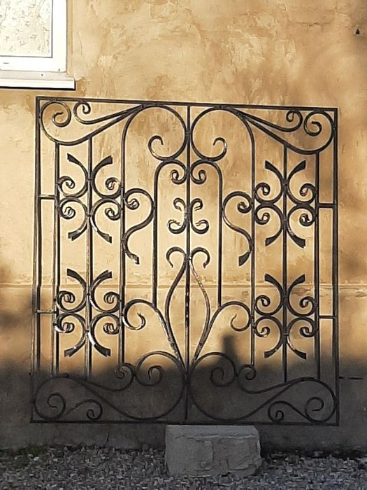 Решётка кованая  очень качественная