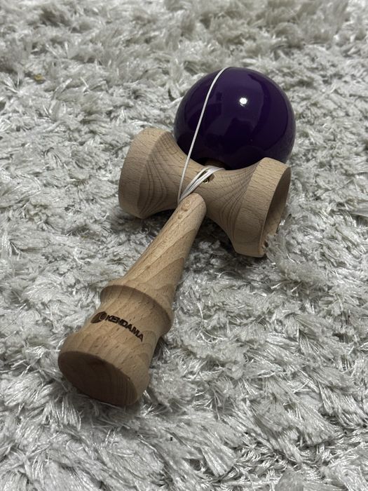 Kendama mov, este noua