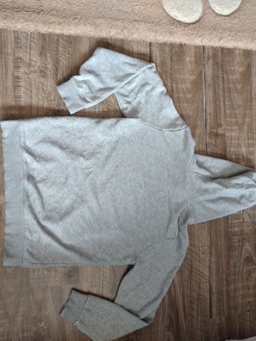 Суичър Adidas размер M