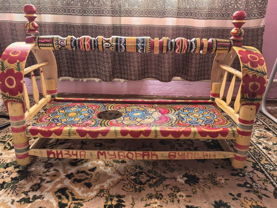 Бешик сотиладиииии