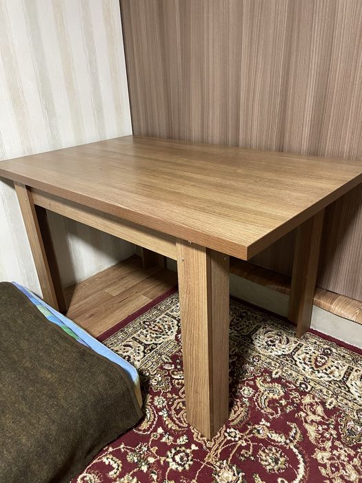 Кухонный стол