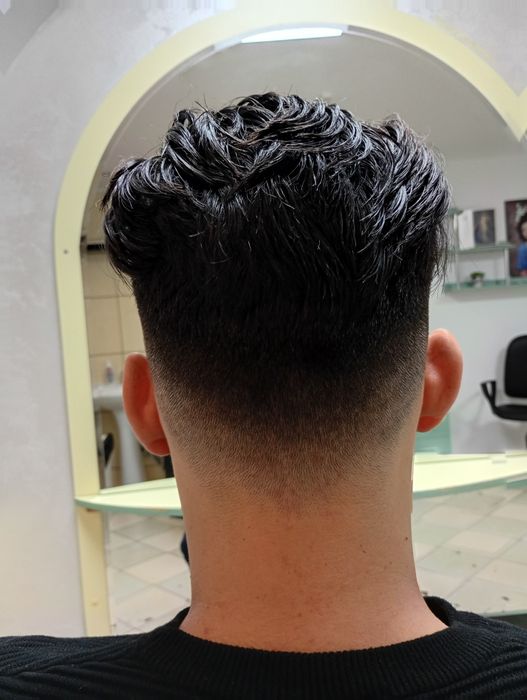 Salon de coafura și frizerie